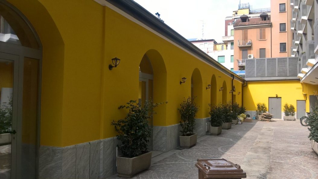 contiAssociati-CorsoBuenosaires25-CortileInterno2