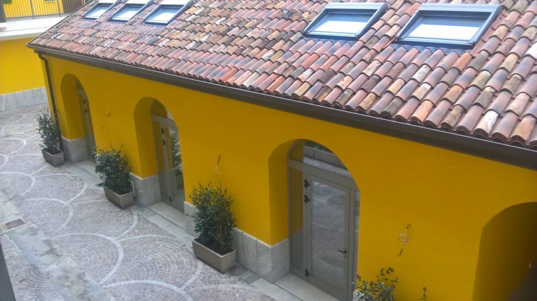 contiAssociati-CorsoBuenosaires25-cortile3