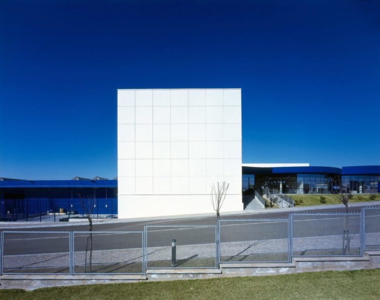 contiAssociati-centroElmas-Esterno4