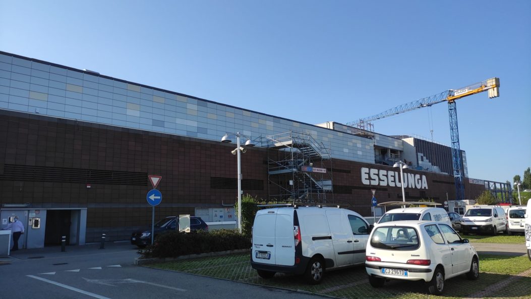 contiAssociati-le due torri-cantiere